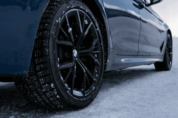 BMW wheels in snowy conditions