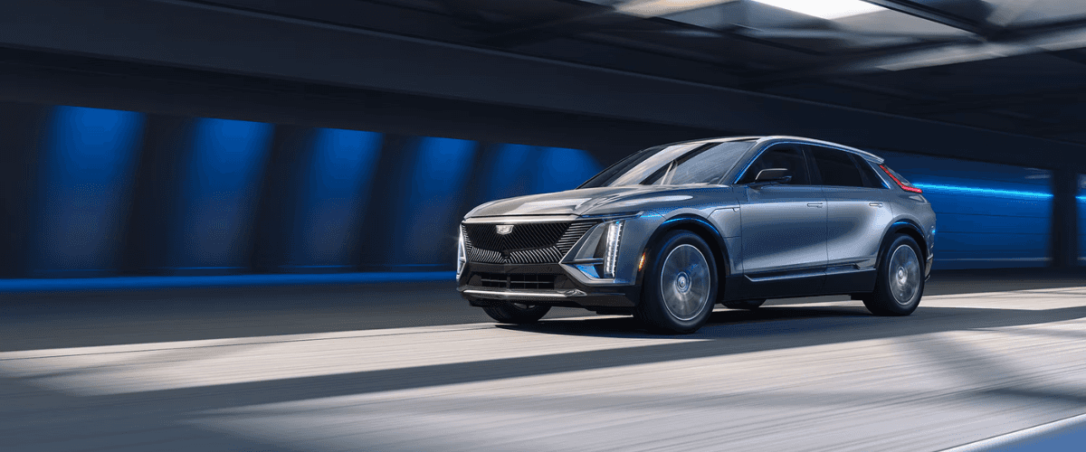2025 Cadillac Lyriq vs 2025 Tesla Model Y