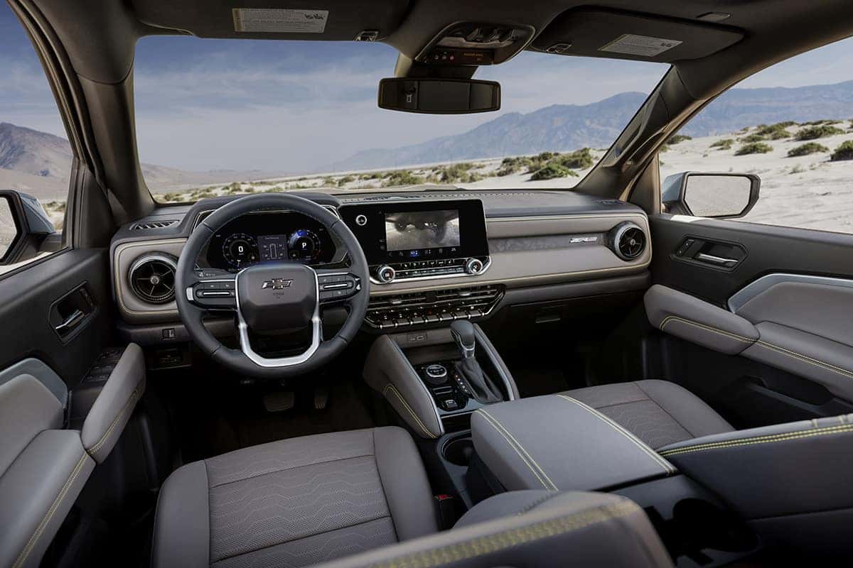 2026 Chevrolet Colorado interior cockpit highlighting 11.3-inch diagonal touchscreen and digital gauge cluster