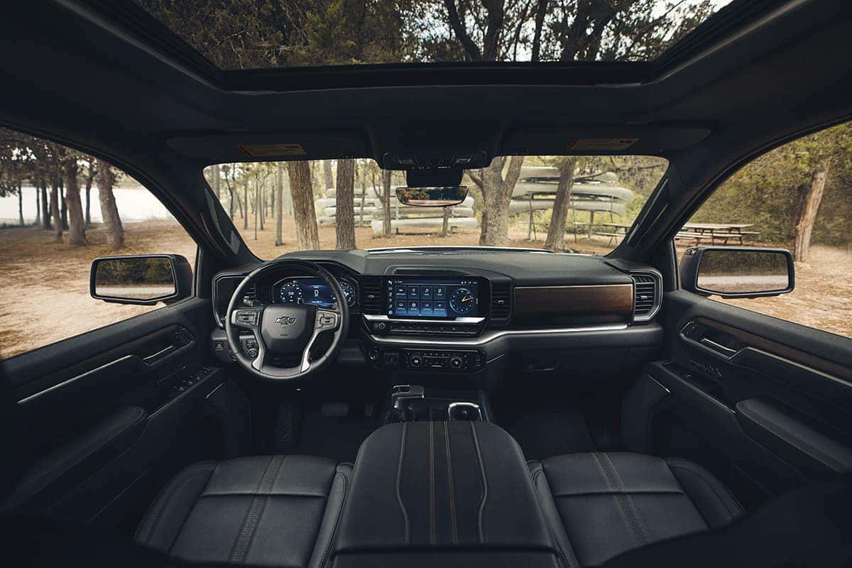 2026 Chevrolet Silverado 1500 cockpit with 13.4-inch diagonal center touchscreen and 12.3-inch Driver Information Center