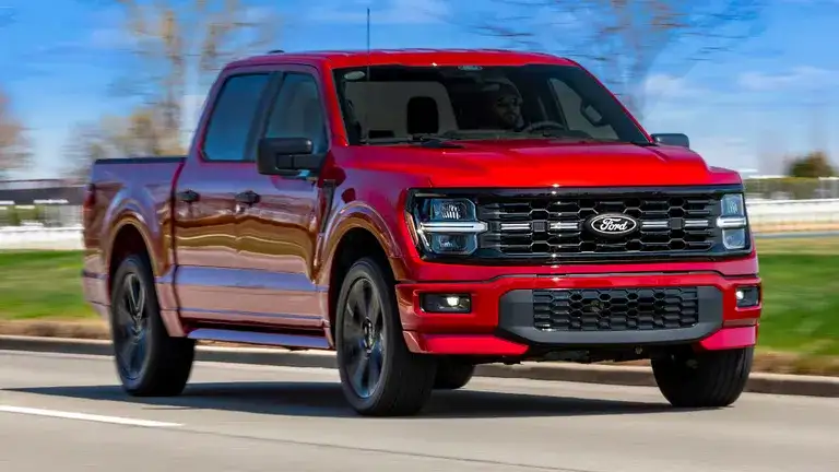 2026 Ford F-150 SuperCrew 4x4 exterior profile
