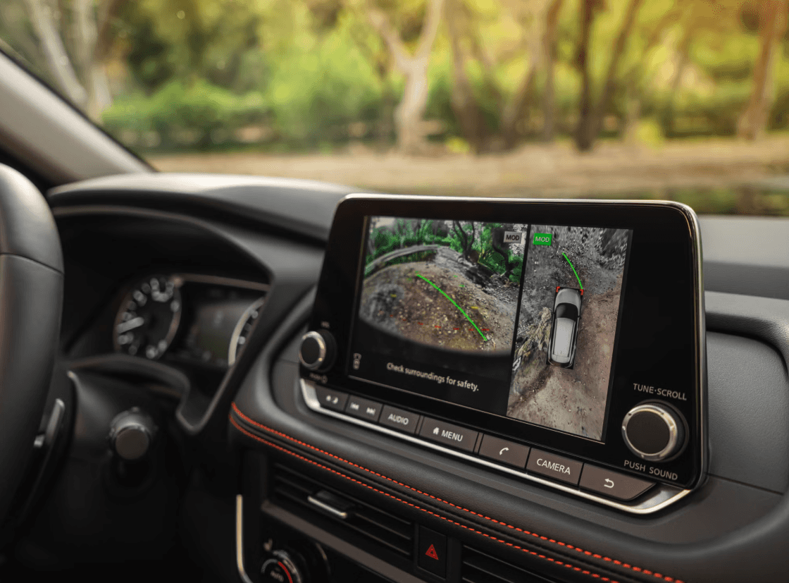 2025 Nissan Rogue infotainment screen with advanced technology features