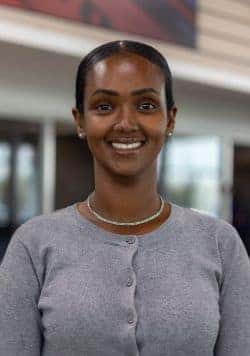 Muna Yabarak
