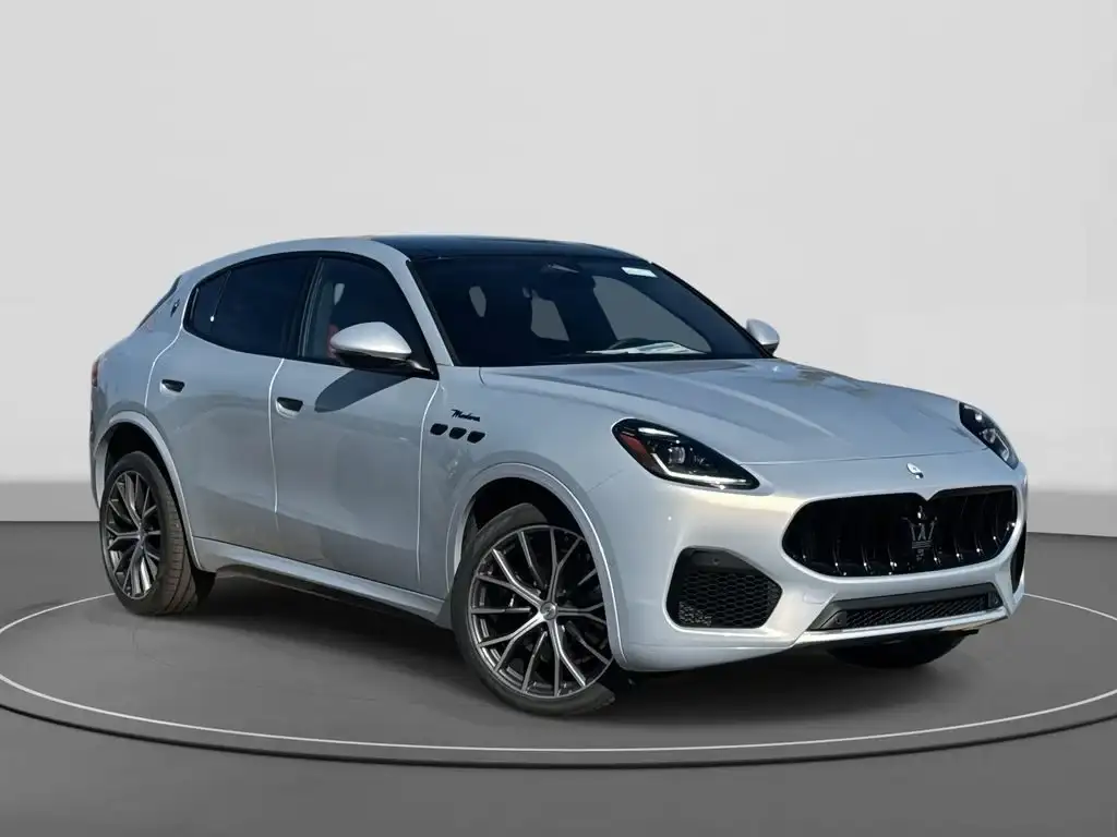 New 2025 Maserati Grecale Modena