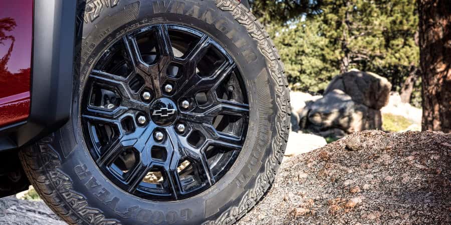 2025-Chevy-Colorado-ZR2-Off-road-Features