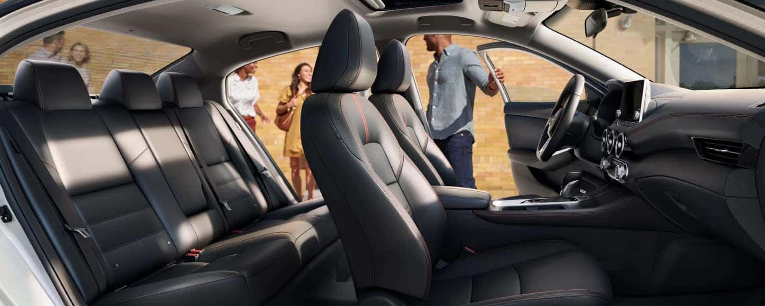 2025 Nissan Sentra SR Interior