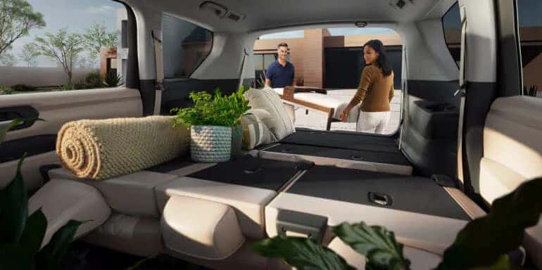 2026 Nissan Armada Flexible Cargo Options