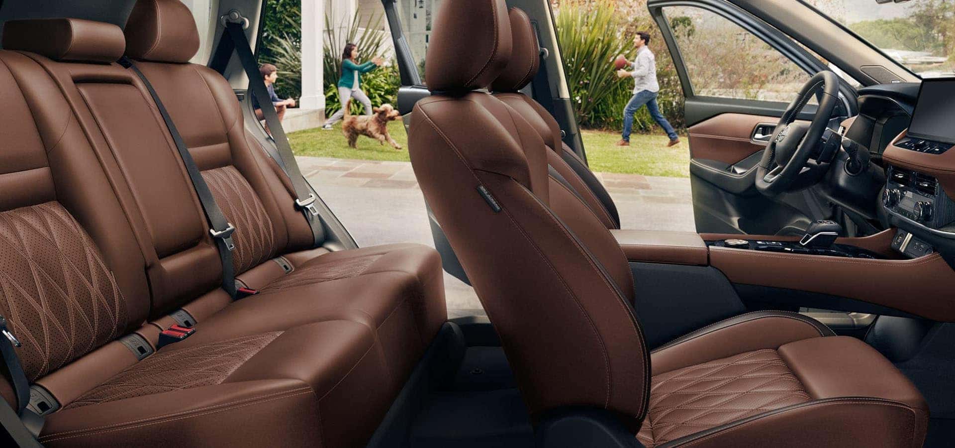 2026 Nissan Rogue interior seating comfort near Cleveland Ohio