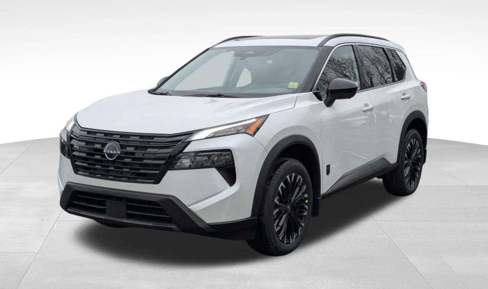 2026 Nissan Rogue Dark Armor near North Olmsted OH