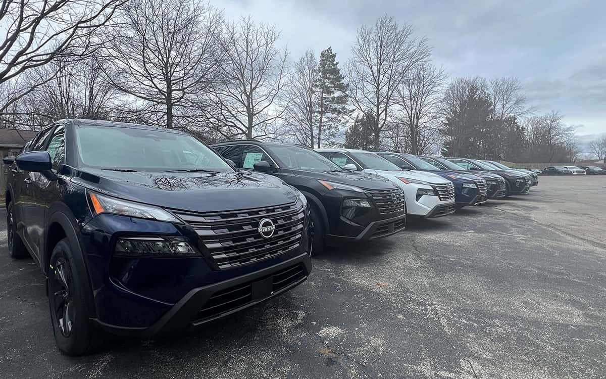 Available Nissan Rogue inventory near Cleveland Ohio