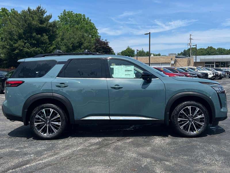 2026 Nissan Pathfinder Baltic Teal Pearl in sunlight Cleveland Ohio