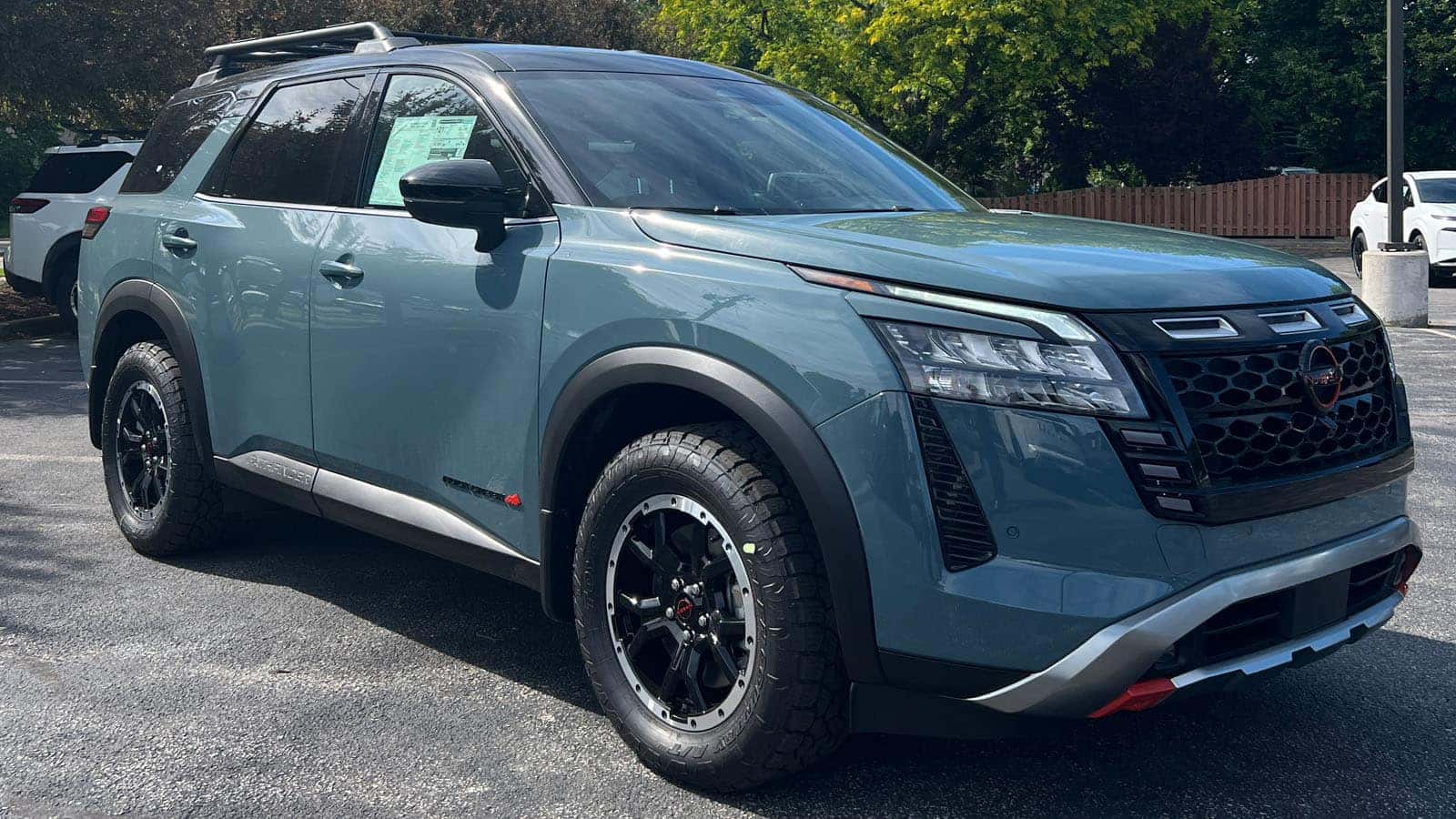 2026 Nissan Pathfinder two-toneBaltic Teal Pearl Rock Creek trim model front view near Cleveland Ohio