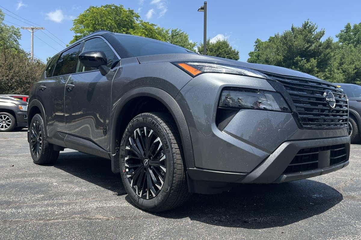 2026 Nissan Rogue Dark Armor Edition near Cleveland Ohio