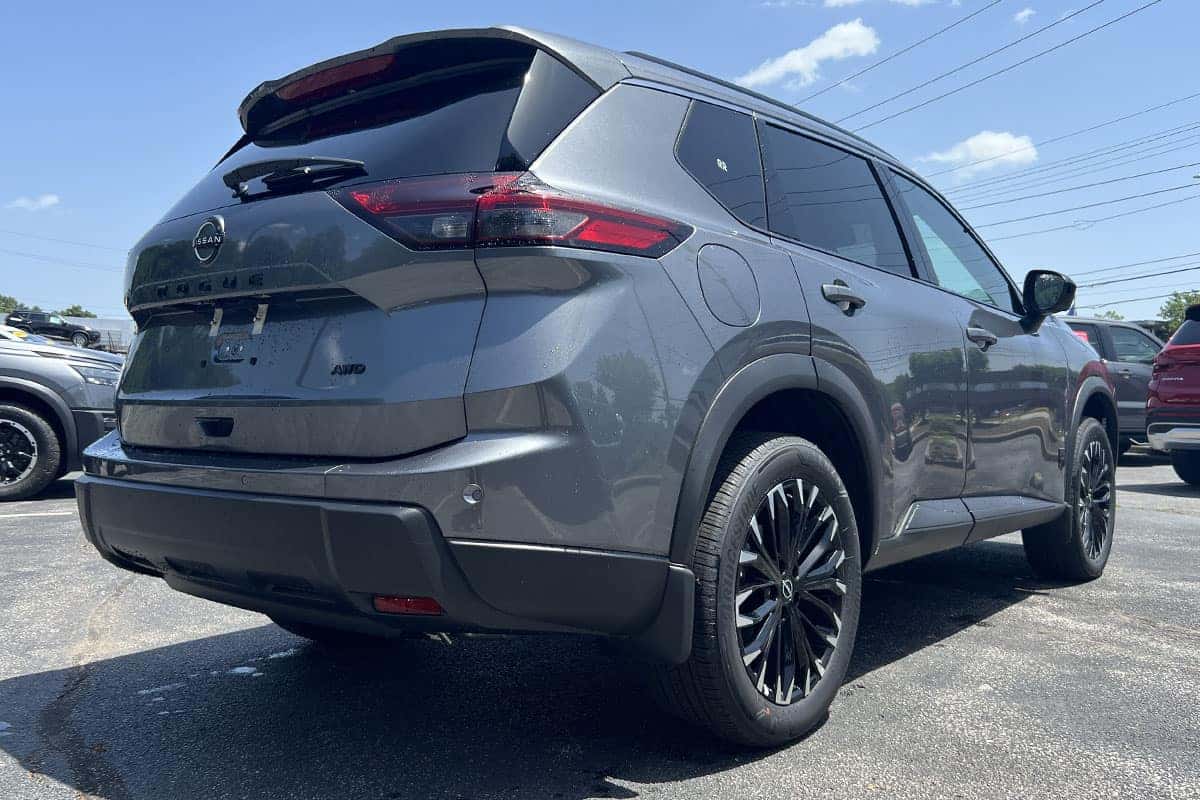 2026 Nissan Rogue Dark Armor Edition rear quarter exterior view near Cleveland, Ohio