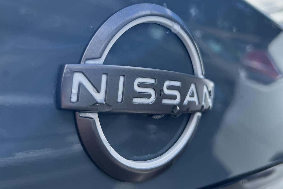 2027 Nissan Sentra Atlantic Gray Metallic exterior color nissan logo view near Cleveland, Ohio