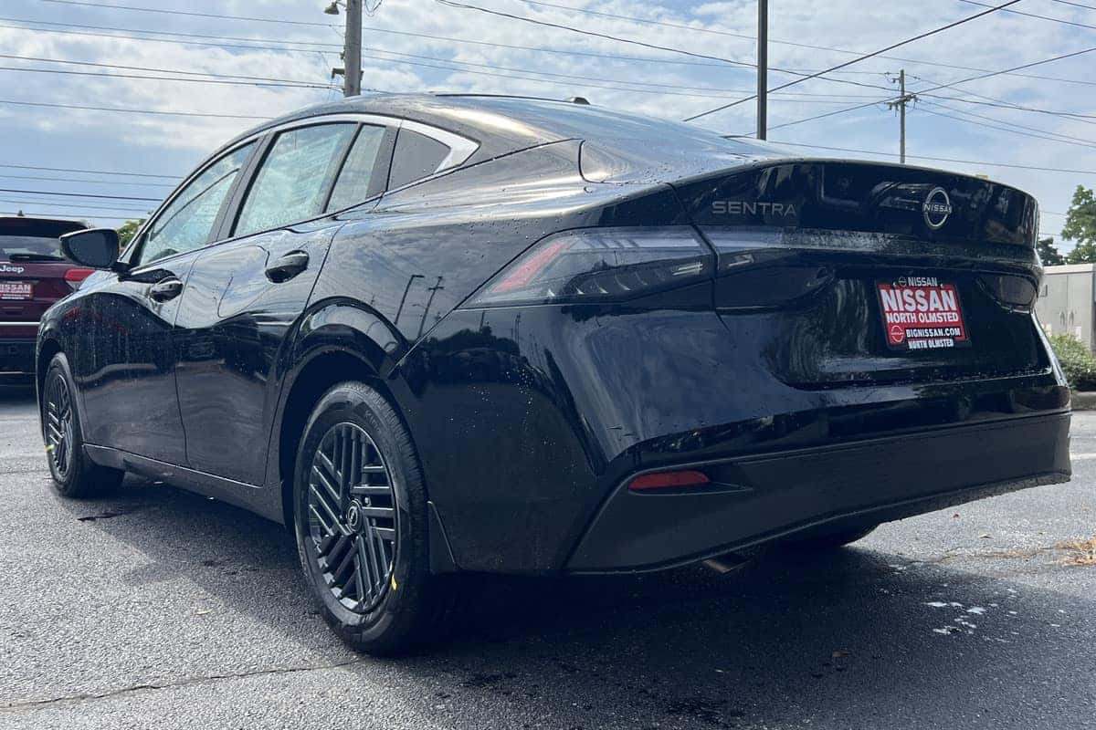 Driver three-quarter view of the Super Black exterior color on the 2027 Nissan Sentra near Cleveland, Ohio