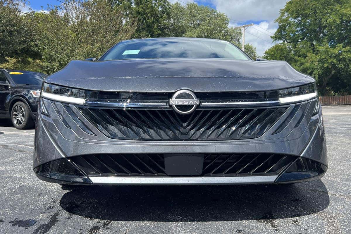 2027 Nissan Sentra Gun Metallic front bumper view near Cleveland, Ohio