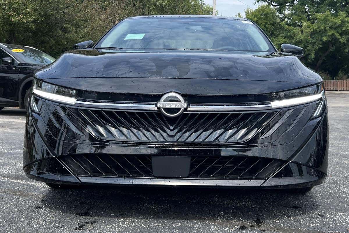 Front Bumper view of the 2027 Nissan Sentra Black exterior color near Cleveland, Ohio
