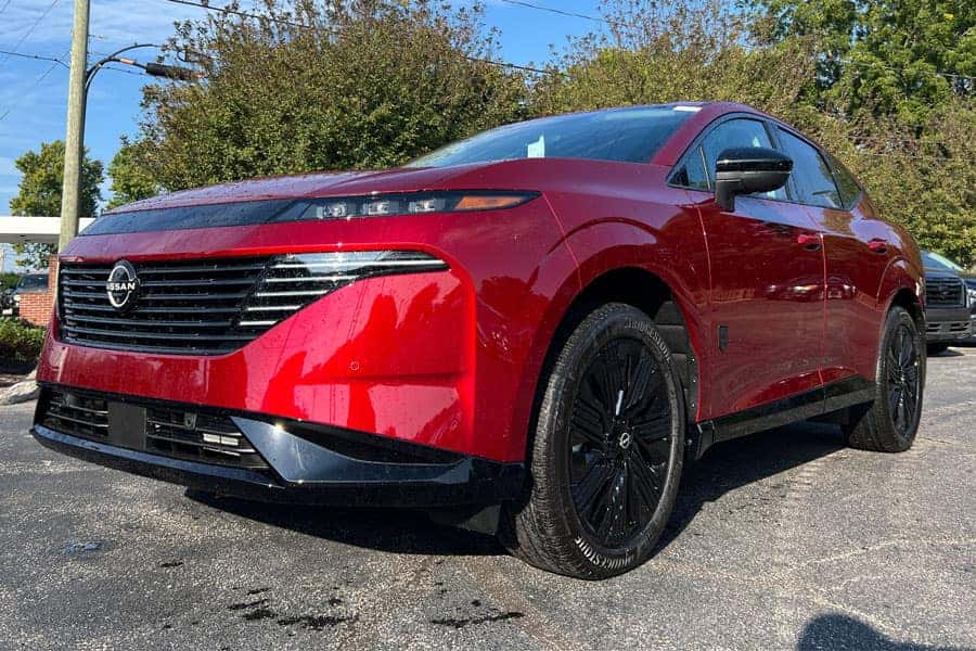 Scarlet Ember Red 2027 Nissan Murano exterior color near Cleveland Ohio