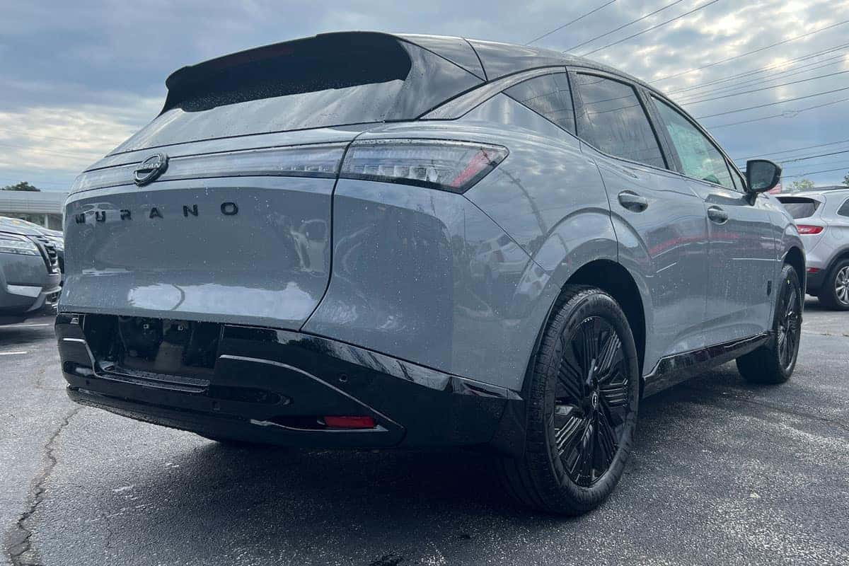 2027 Nissan Murano Boulder Gray Pearl Two-tone rear three-quarter exterior view Cleveland, Ohio