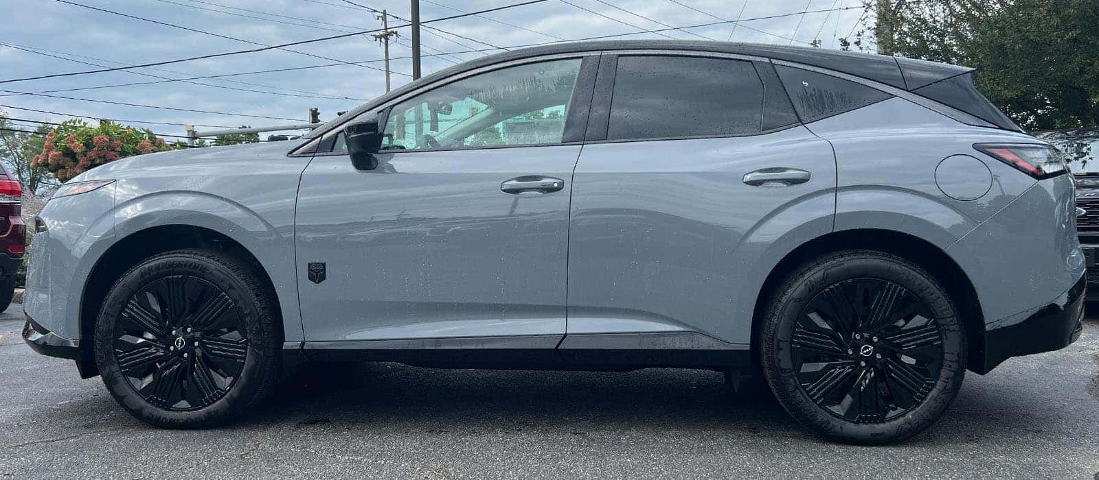2027 Nissan Murano Boulder Gray Pearl Two-tone driver side exterior view near Cleveland, Ohio