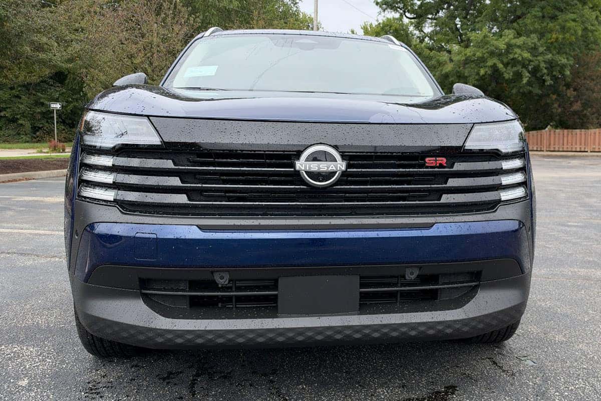 Front view of a 2027 Nissan Kicks in Deep Blue Pearl at Nissan of North Olmsted