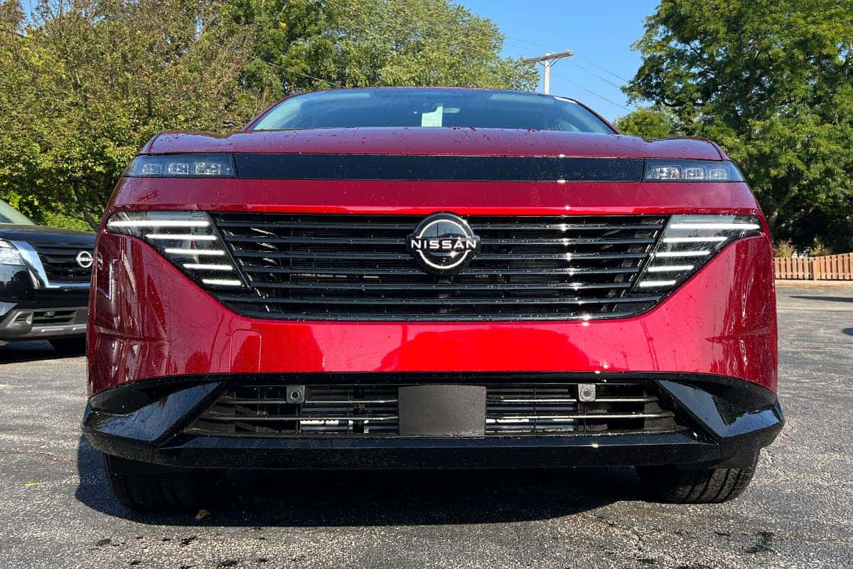 Front view of the 2027 Nissan Murano in Scarlet Ember Tintcoat near Cleveland, Ohio