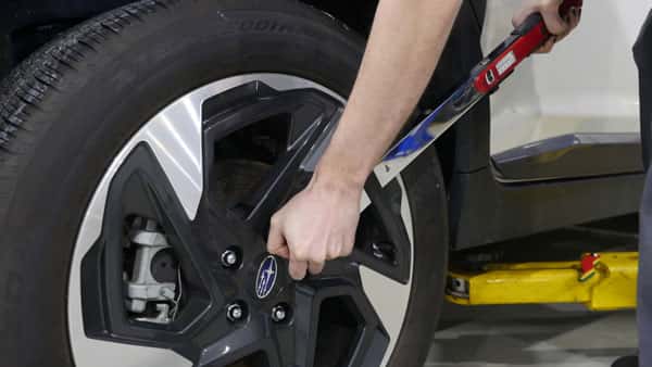 Subaru Brake Pad, Rotor,and brake fluid replacement