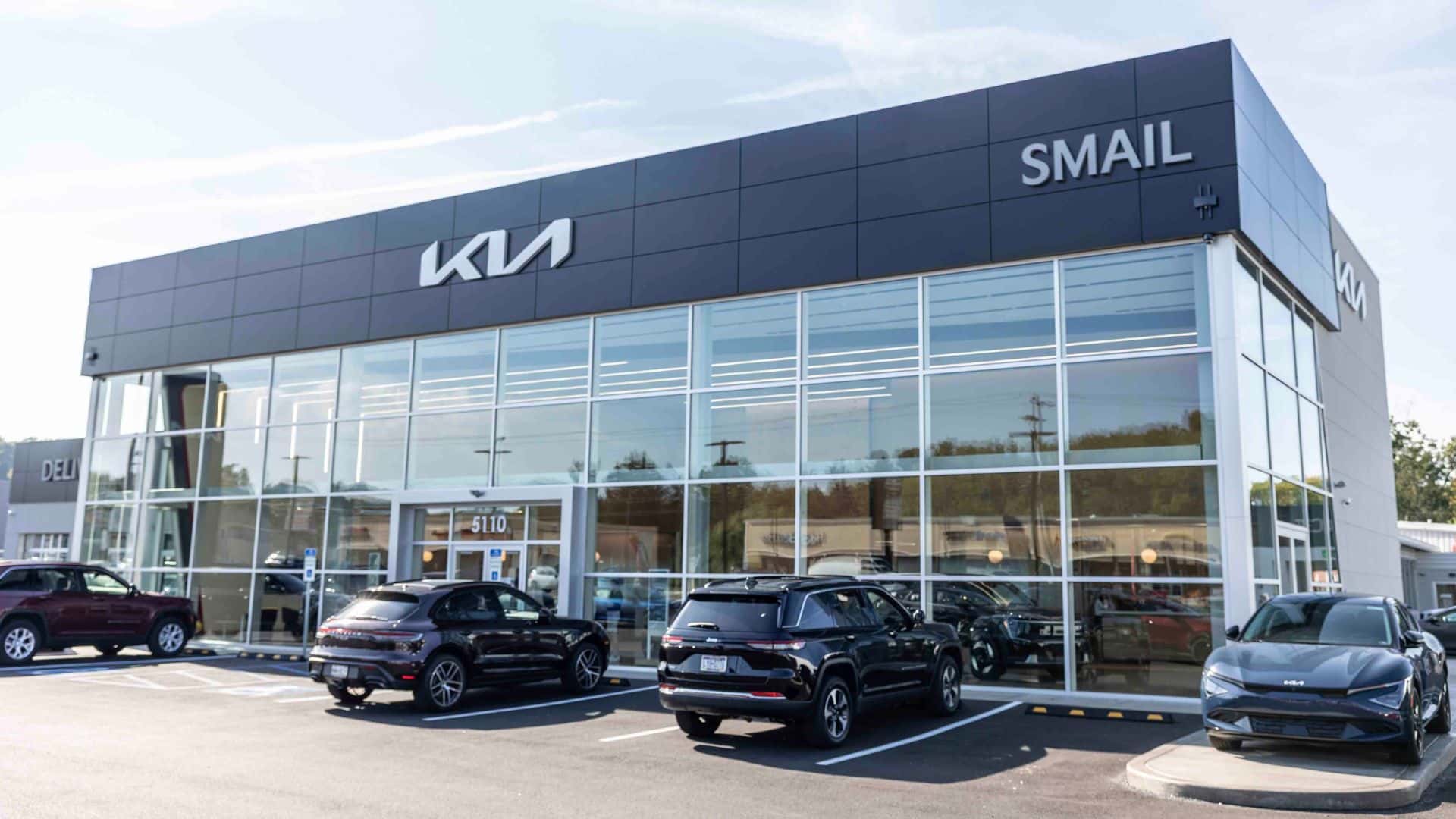Smail Kia Dealership in Greensburg PA