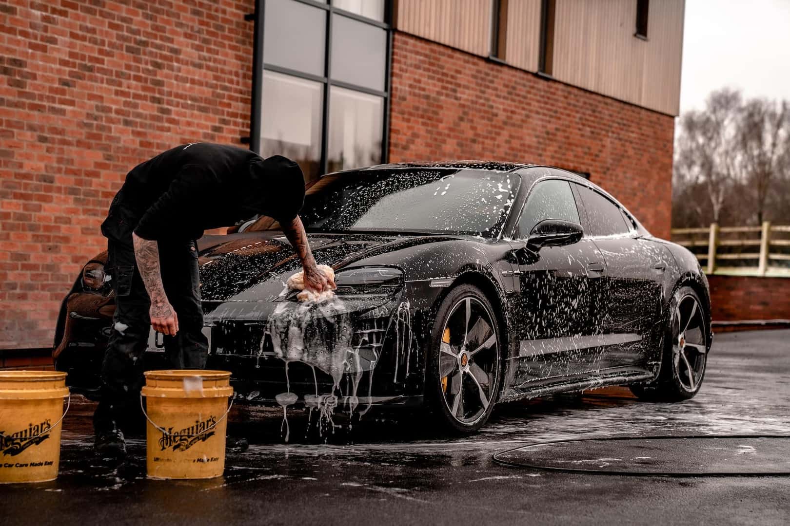 Can I use Windex on Car Windows? 1 Cochran Cars