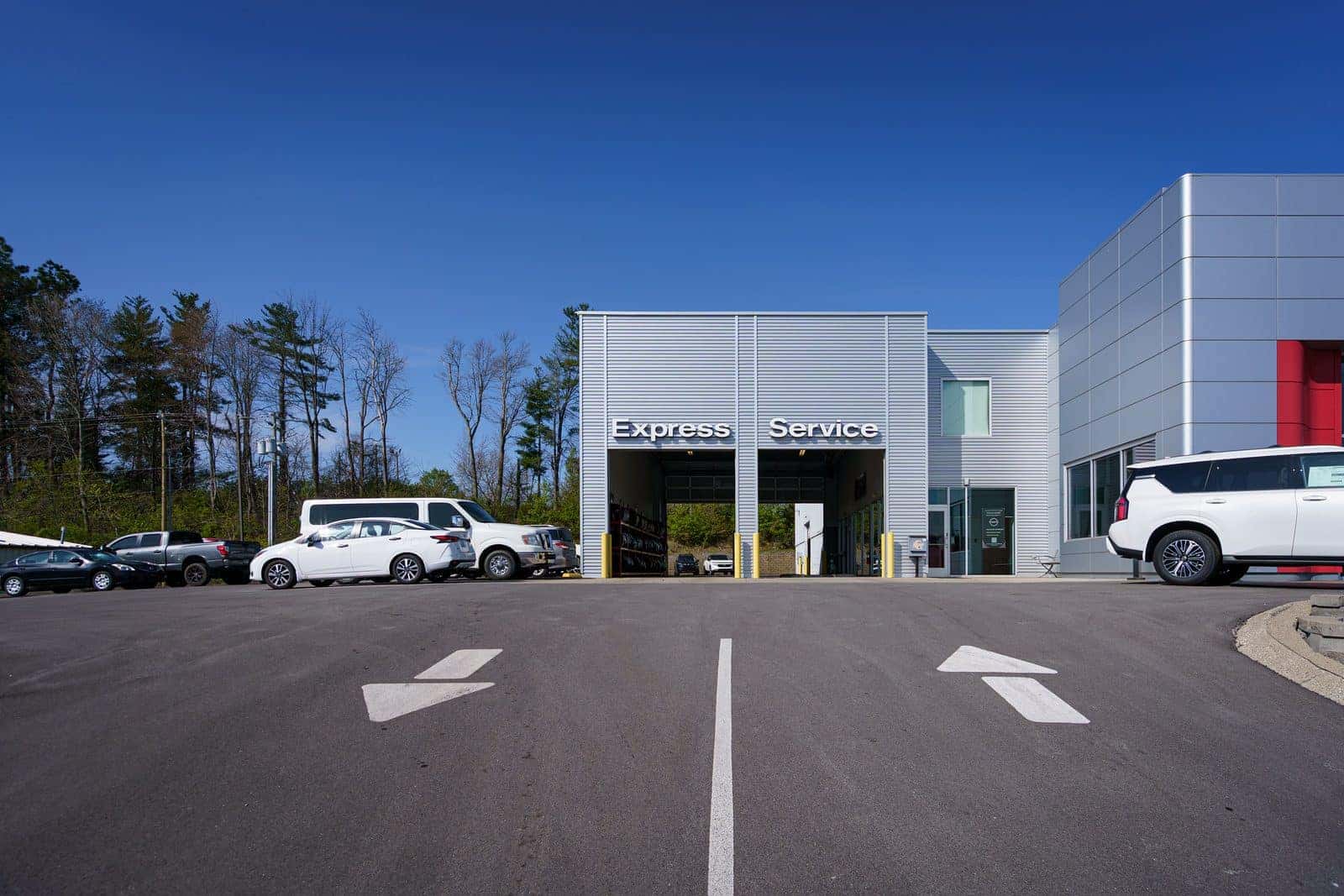 Express Service entrance at Swope Nissan in Elizabethtown
