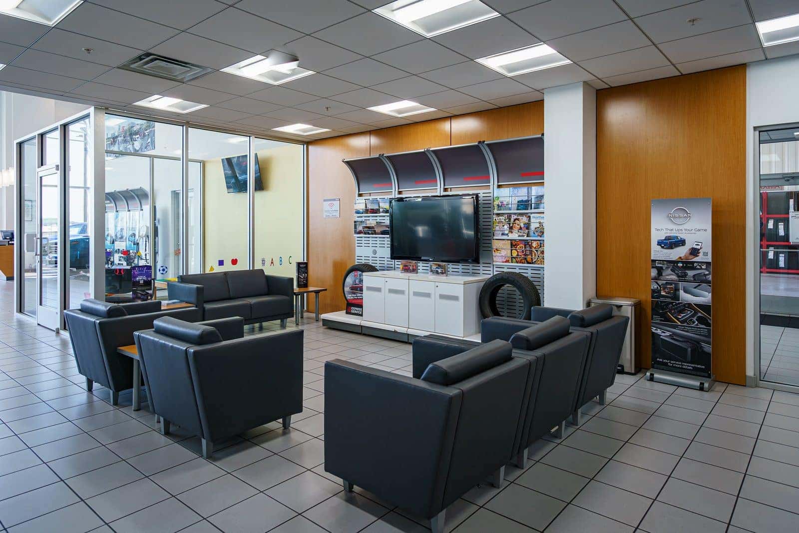 Customer lounge inside Swope Nissan in Elizabethtown