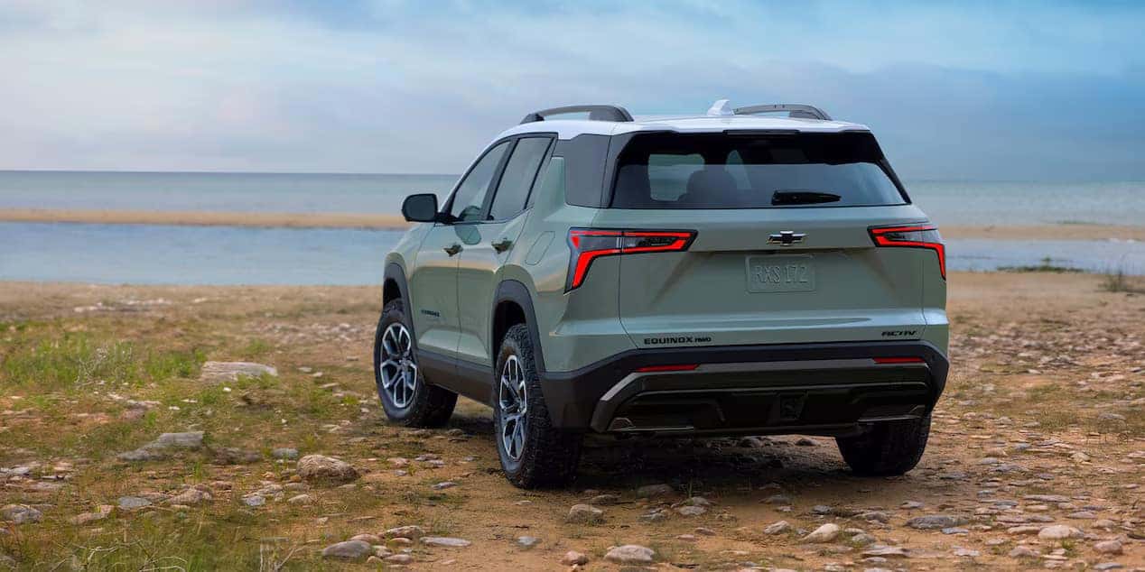 Equinox Exterior Rear