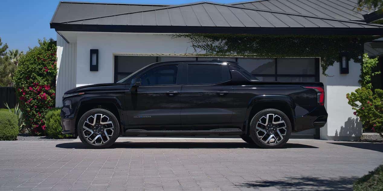 Silverado EV Exterior Side